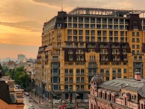 комерційна за адресою Нижній Вал вул., 27-29