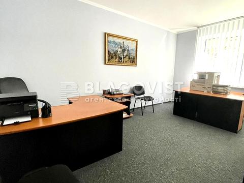 коммерческая по адресу Печерский спуск, 18