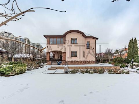 будинок за адресою Лугова вул., 32