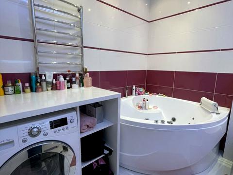 квартира за адресою Степана Бандери просп., 62