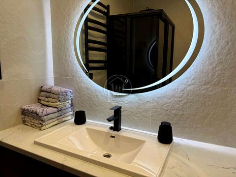 квартира за адресою Літературна вул., 10б