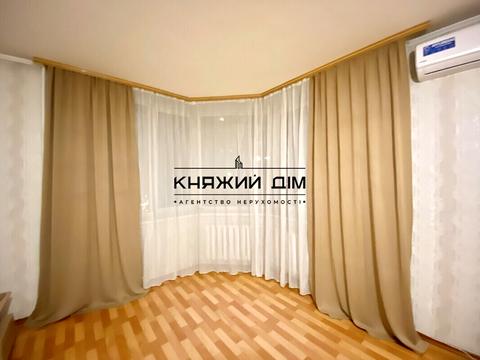 квартира за адресою Миколи Бажана просп., 12