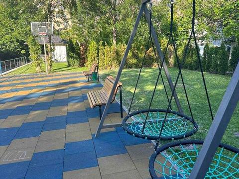 комерційна за адресою Голосіївська вул., 17
