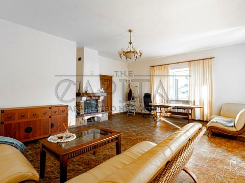 будинок за адресою Центральна вул., 22а