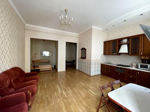 квартира за адресою Богдана Хмельницького вул., 50