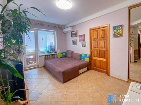 квартира за адресою Марії Приймаченко бульв. (Академіка Ліхачова), 7