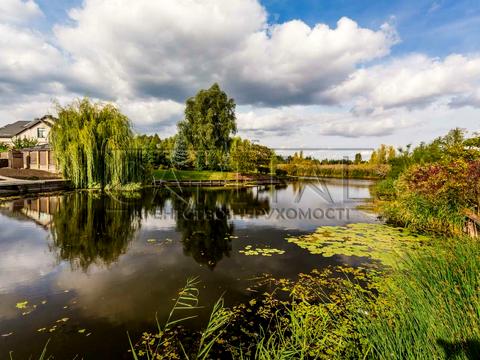 будинок за адресою с. Плюти, Світанкова, 10