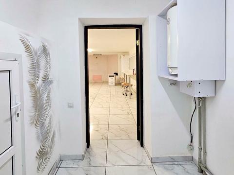 коммерческая по адресу Трильвського, 25