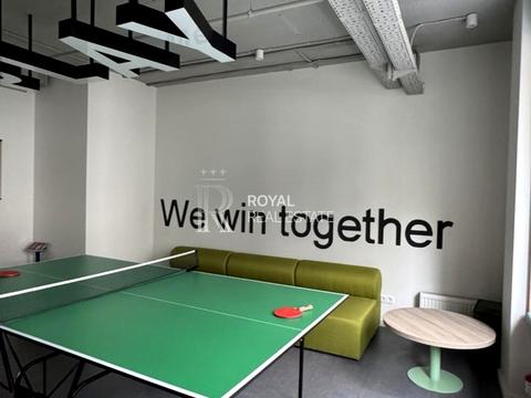 комерційна за адресою Паньківська вул., 12