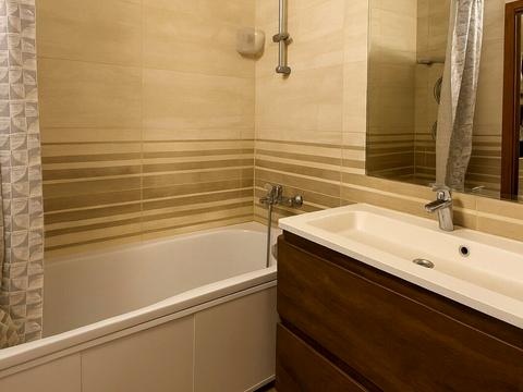 квартира за адресою Лабораторна вул., 14