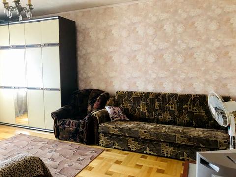 квартира за адресою Романа Шухевича просп. (Генерала Ватутіна), 8