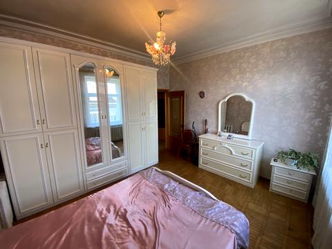 квартира по адресу Строителей ул., 38/14