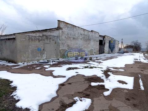 коммерческая по адресу Центральна, 1