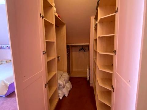 будинок за адресою с. Козин, старокиевская