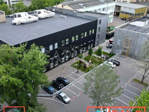 комерційна за адресою Старокиївська вул., 10