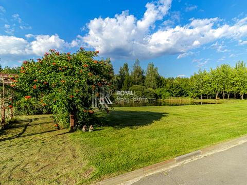 дом по адресу Зелена