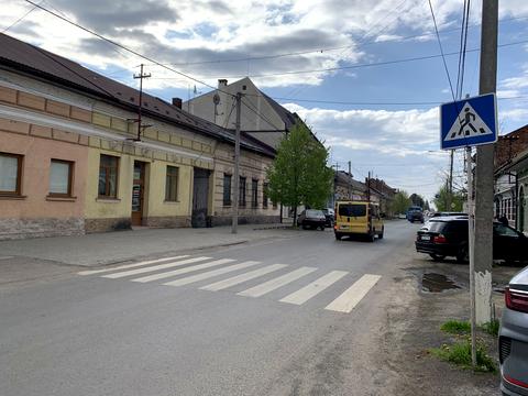 коммерческая по адресу Мукачевская ул., 15
