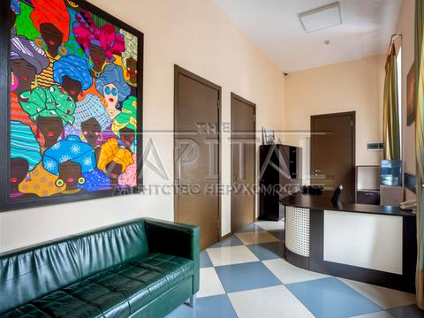 комерційна за адресою Жилянська вул., 97