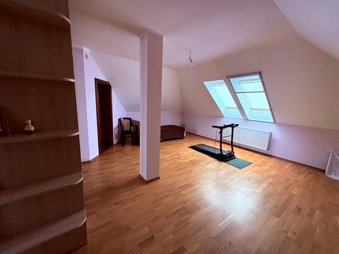 дом по адресу Августина Волошина ул.