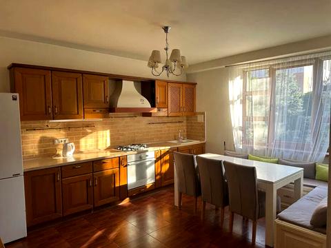 будинок за адресою Лугова вул., 143