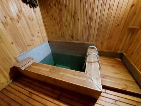 будинок за адресою Вишнева вул.