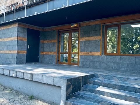 комерційна за адресою Одеська вул., 14