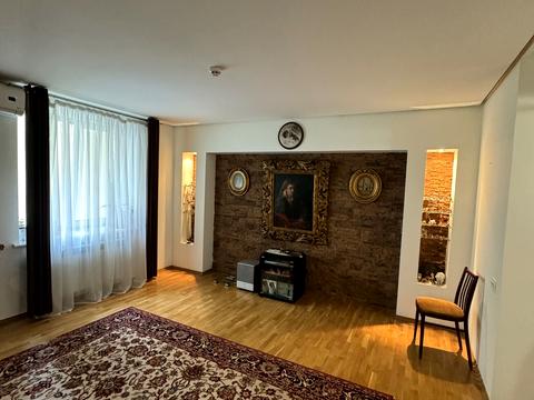 квартира за адресою Кленова вул., 2а