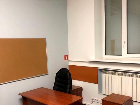коммерческая по адресу Николая Михновского бульв. (Дружбы Народов), 13