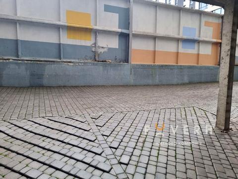 комерційна за адресою Андрія Мельника вул., 10