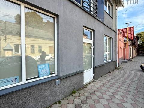 комерційна за адресою Мукачівська вул., 22
