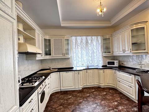 будинок за адресою с. Плюти, Абрикосова, 9