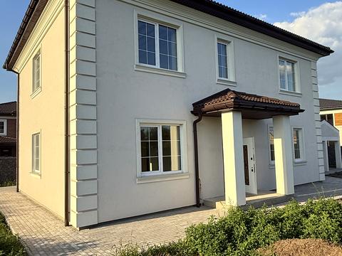 будинок за адресою Приозерна вул.