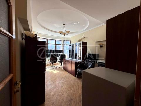 коммерческая по адресу Оболонская набережная ул., 11