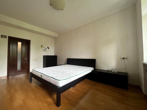 квартира по адресу Киев, Катерини Білокур ул., 4