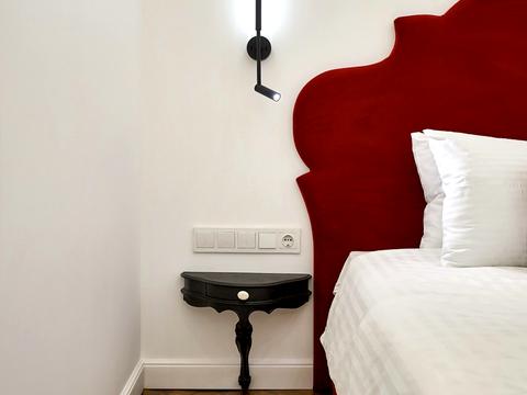 квартира по адресу Менцинского ул., 1