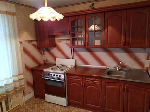 квартира за адресою Миколи Міхновського вул., 10/2