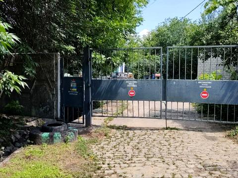 комерційна за адресою Лоцманський узвіз, 20