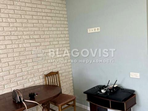 квартира за адресою Миру вул., 9