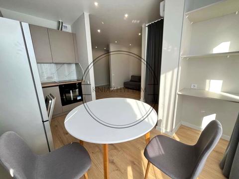 квартира за адресою Дніпровська набережна вул., 17-К