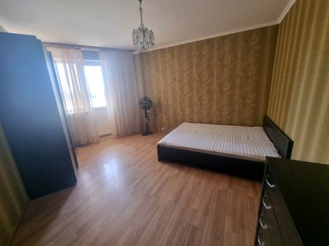 квартира за адресою Срібнокільська вул., 1