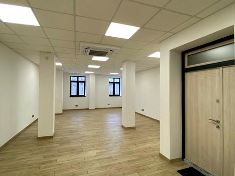 комерційна за адресою Площа Ринок, 2