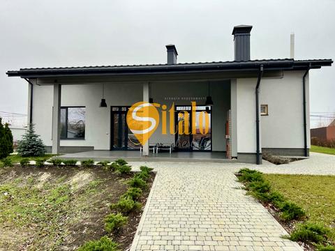 будинок за адресою с. Вишеньки, Центральная