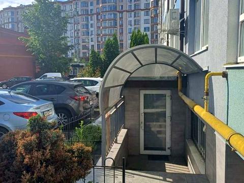 коммерческая по адресу Мира ул., 11