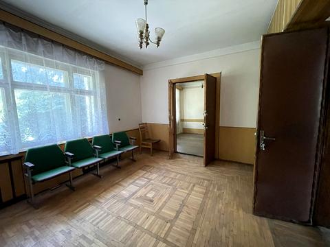 комерційна за адресою вул. Центральна, 303
