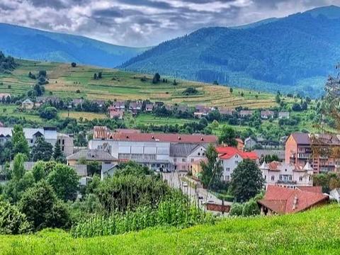 ділянка за адресою уренгойська