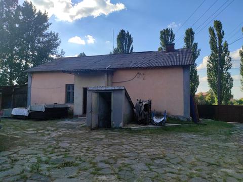 комерційна за адресою Дружби вул., 3