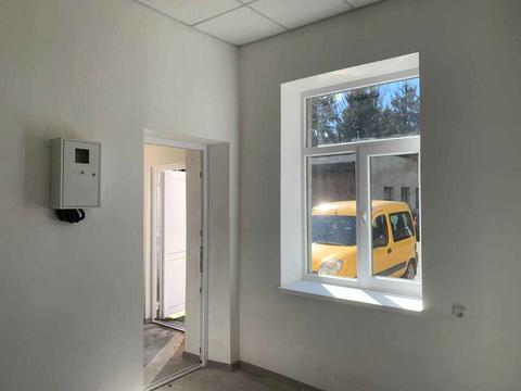 комерційна за адресою Фабрична вул., 5