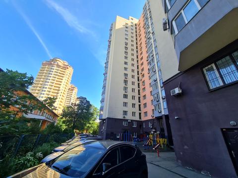 коммерческая по адресу Борщаговская ул., 206