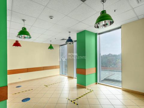 комерційна за адресою Миколи Амосова вул., 12