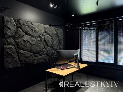 будинок за адресою Квітнева вул.